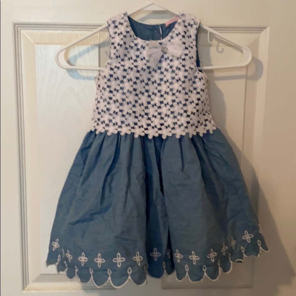 Little girls dress